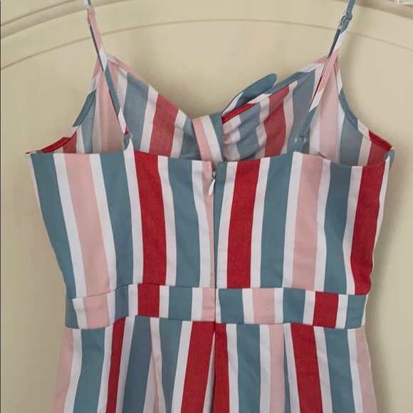 Romeo + Juliet Couture jumpsuit - Picture 5 of 7